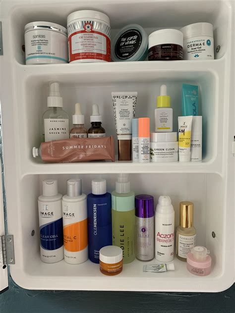 [Shelfie] Organized my skincare shelf! : r/SkincareAddiction 